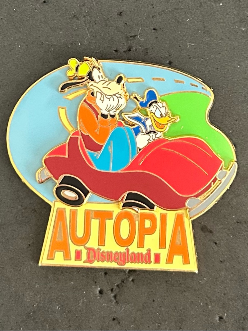Disney Pin 2005 Autopia Disneyland Goofy Donald Duck Car Ride Vintage 3D Layered